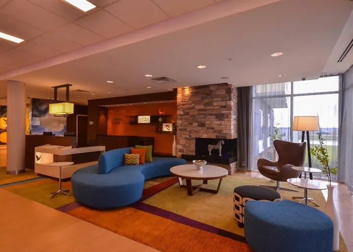 Hotel Fairfield & By Marriott St. Louis Pontoon Beach/granite City, Il 3*