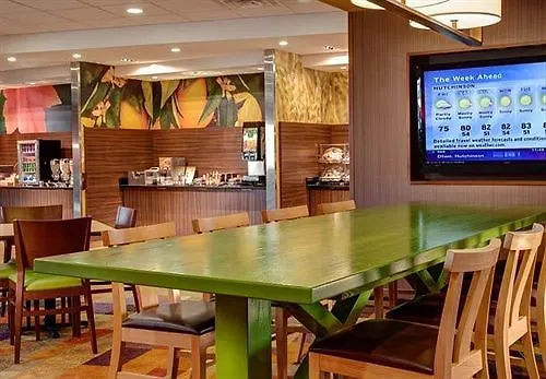 Fairfield & By Marriott St. Louis Pontoon Beach/granite City, Il 3*
